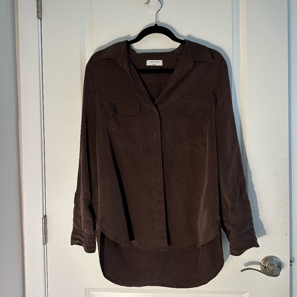 Aritzia Tops - Aritzia/Babaton Utility Button-up Blouse